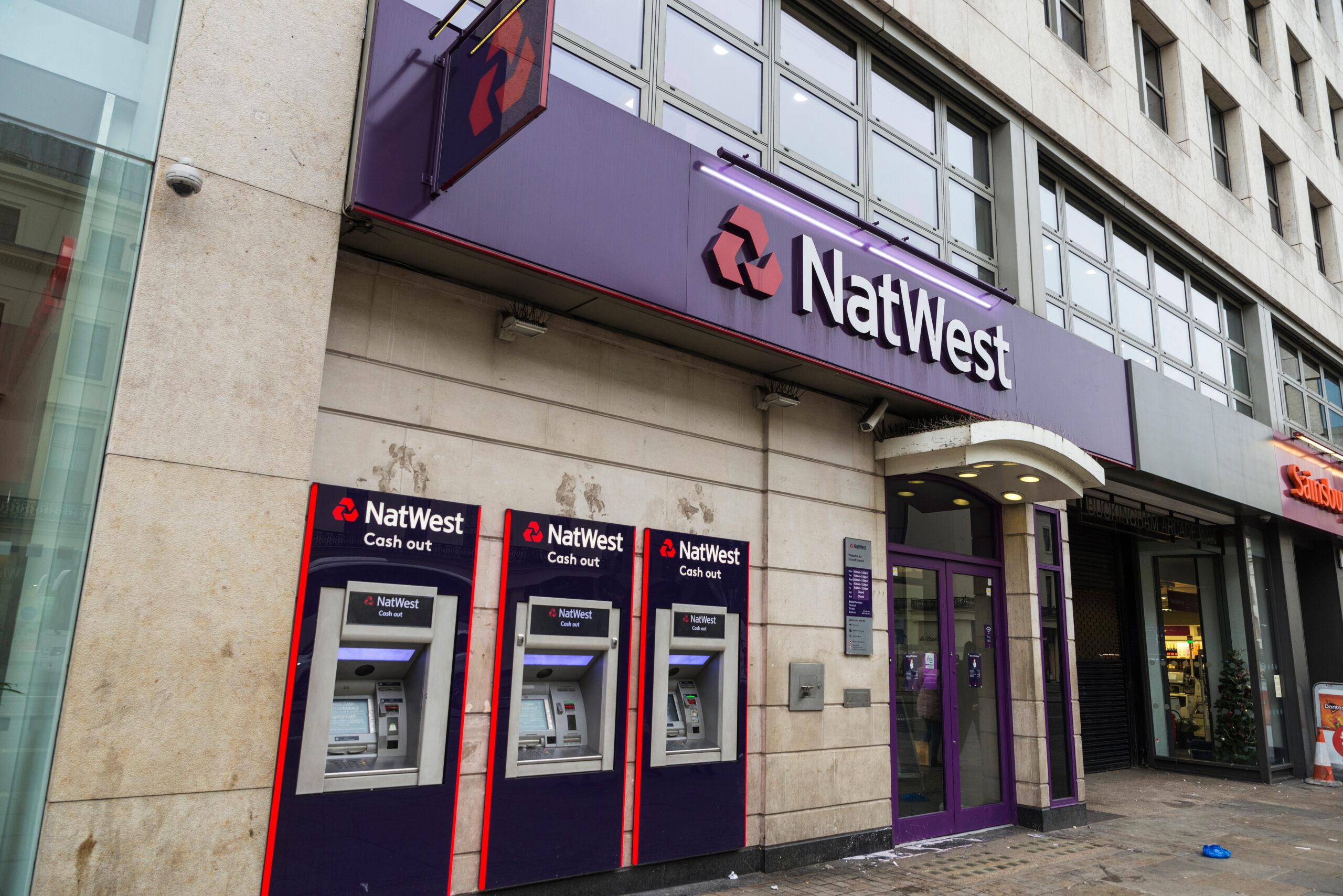 NatWest share price dips after the Evalyn buyout as traders eye Q4 earnings